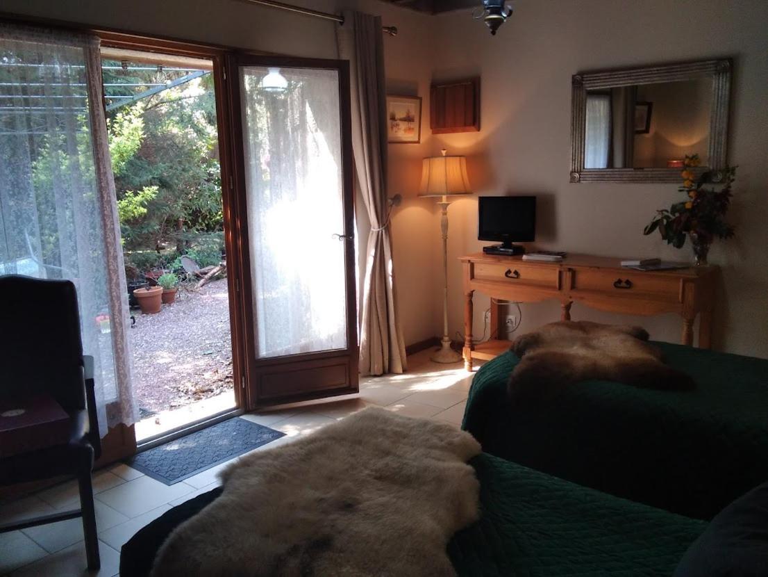 Bed & Breakfast La Chevallerie - Tranquil Oasis